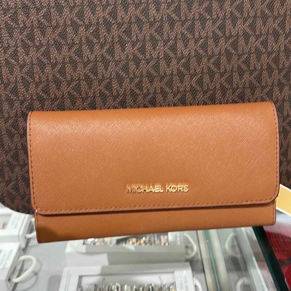 MICHAEL KORS JET SET TRAVEL LARGE TRIFOLD WALLET LUGGAGE COLOR